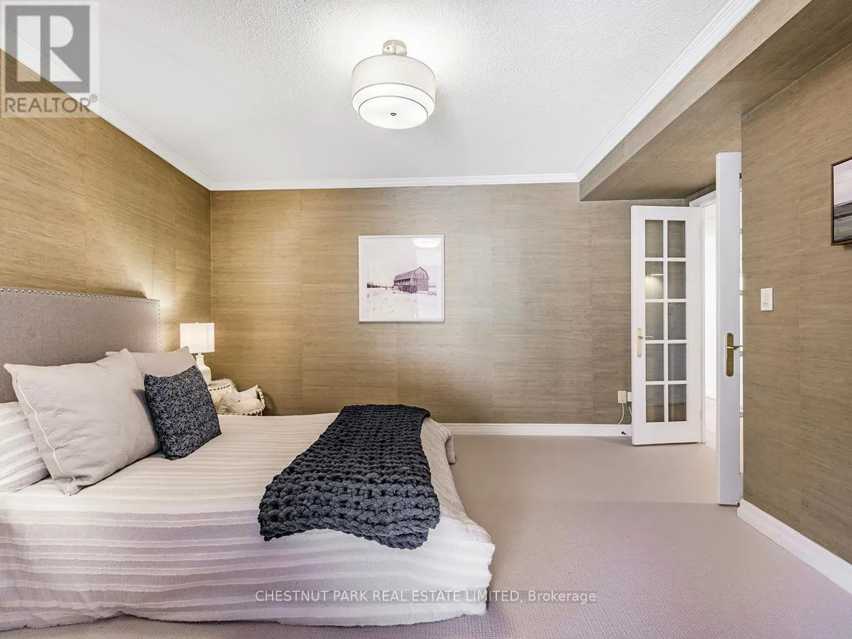 405 - 2727 YONGE STREET