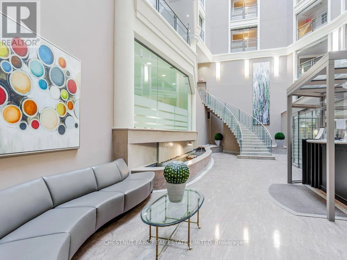 405 - 2727 YONGE STREET