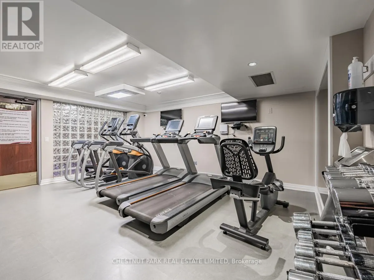 405 - 2727 YONGE STREET