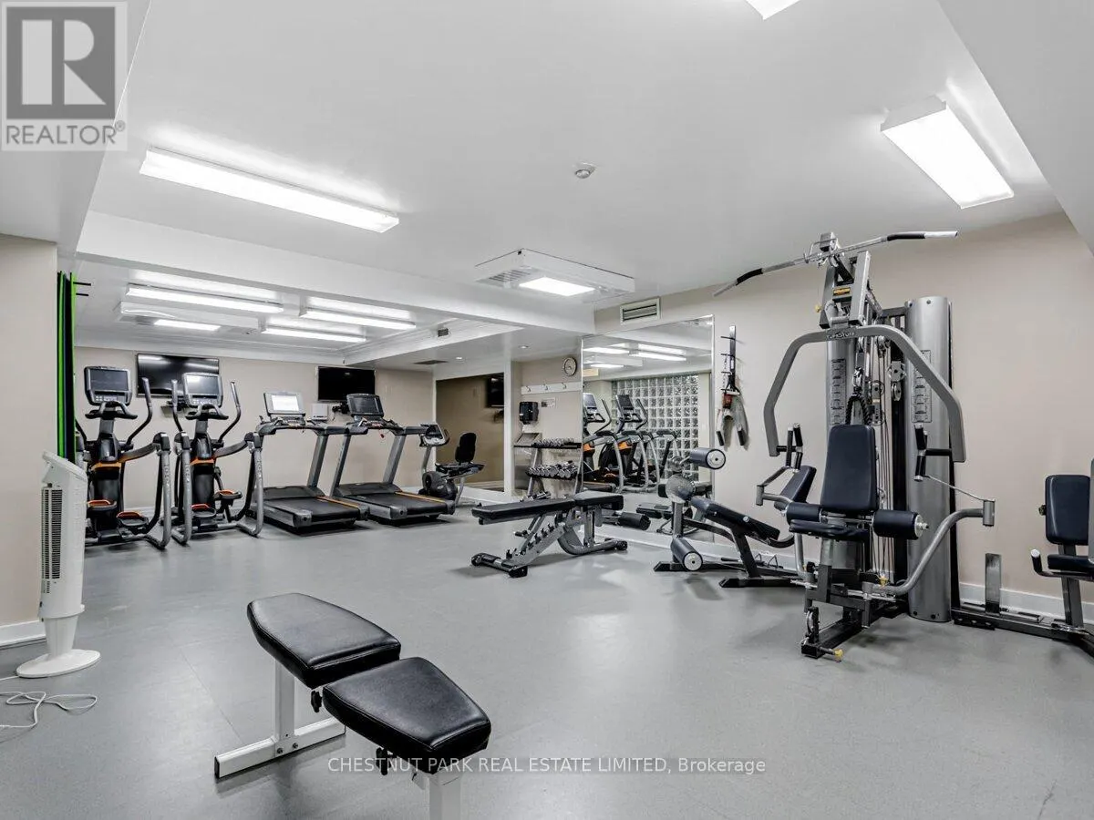 405 - 2727 YONGE STREET