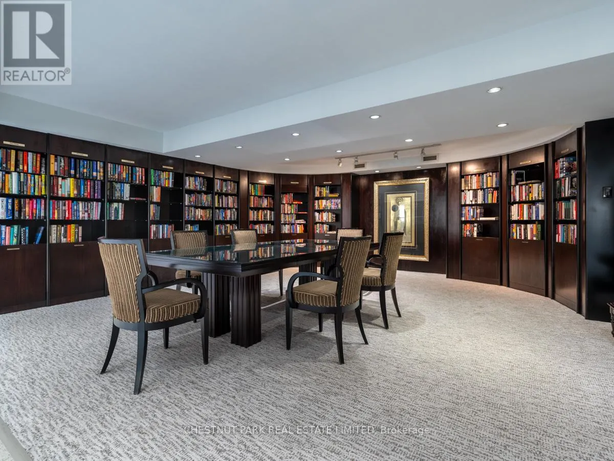 405 - 2727 YONGE STREET