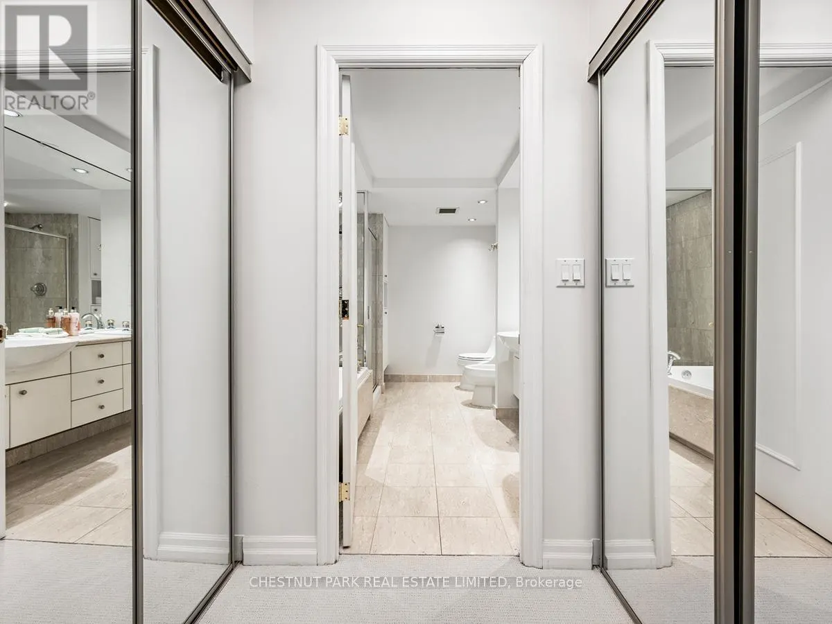 405 - 2727 YONGE STREET
