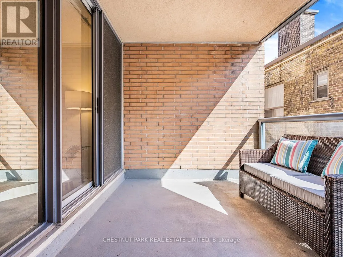 405 - 2727 YONGE STREET