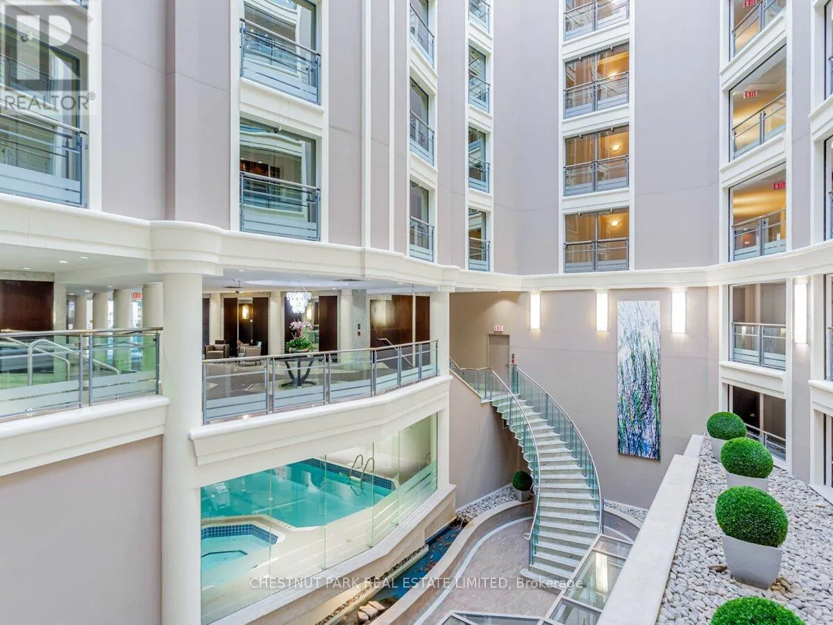 405 - 2727 YONGE STREET
