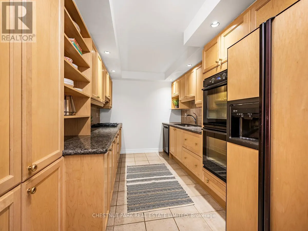 405 - 2727 YONGE STREET