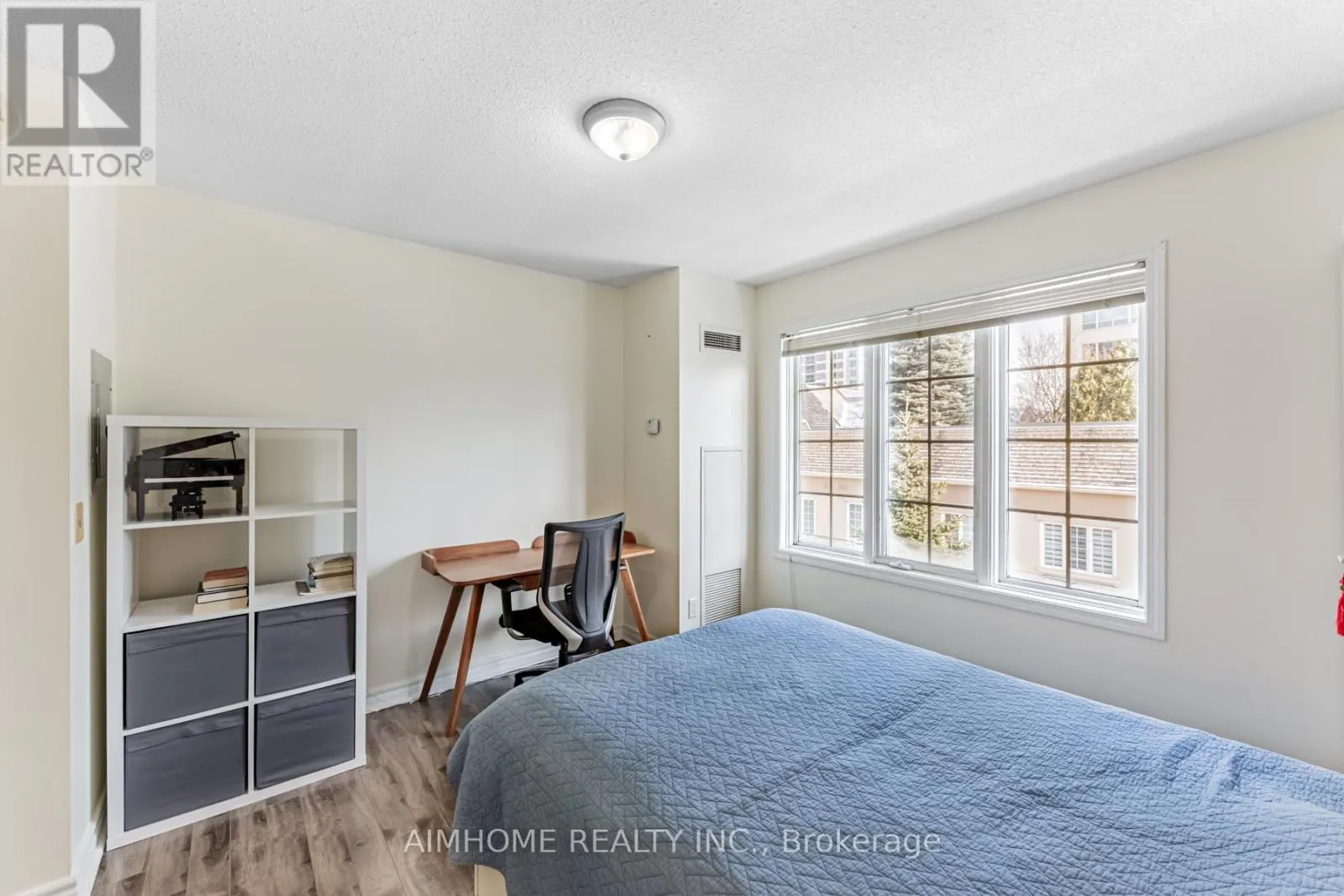 GV217 - 17 BARBERRY PLACE