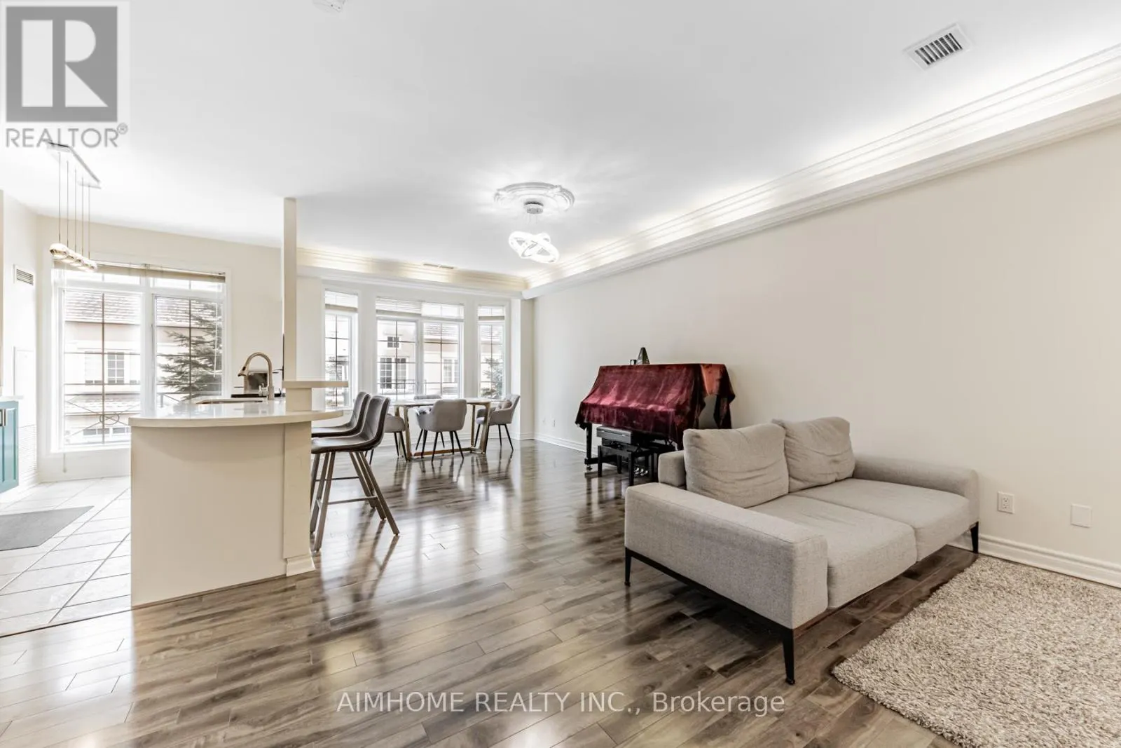 GV217 - 17 BARBERRY PLACE