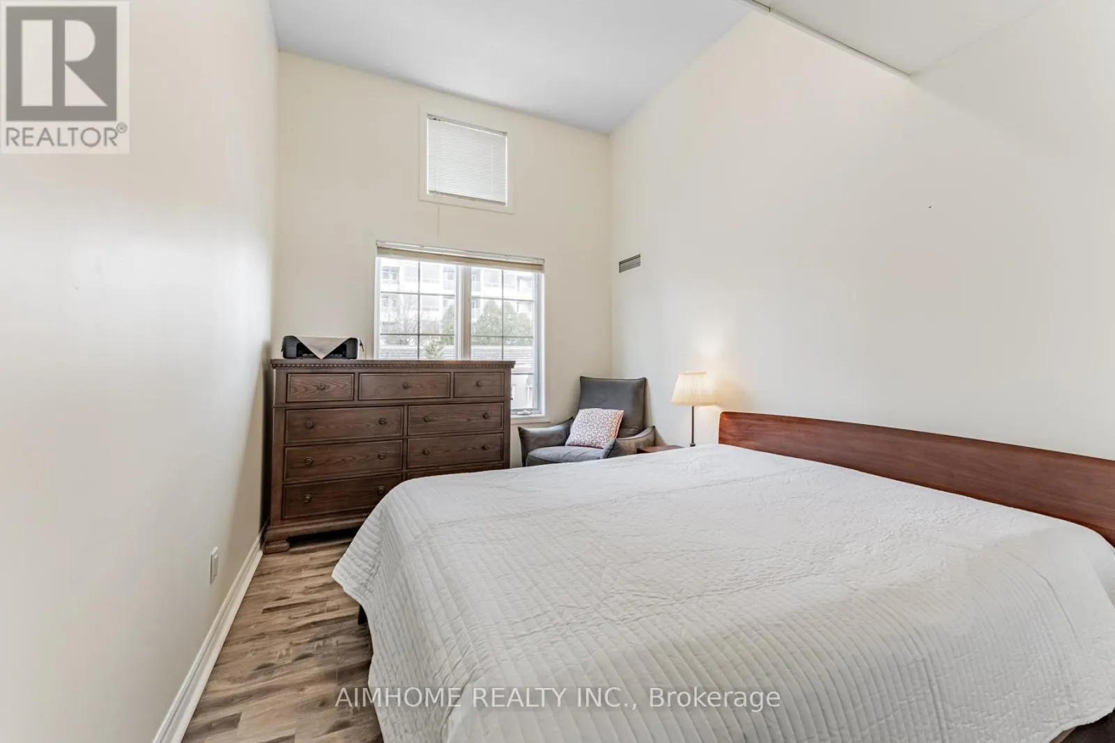 GV217 - 17 BARBERRY PLACE