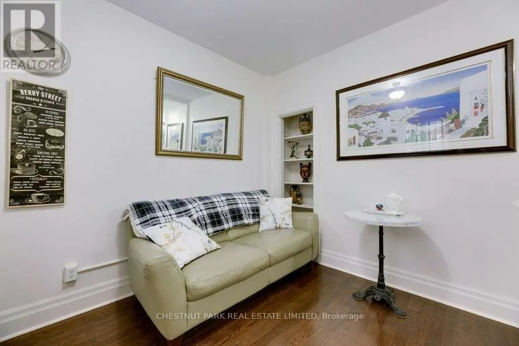 105A - 150 ST CLAIR AVENUE W