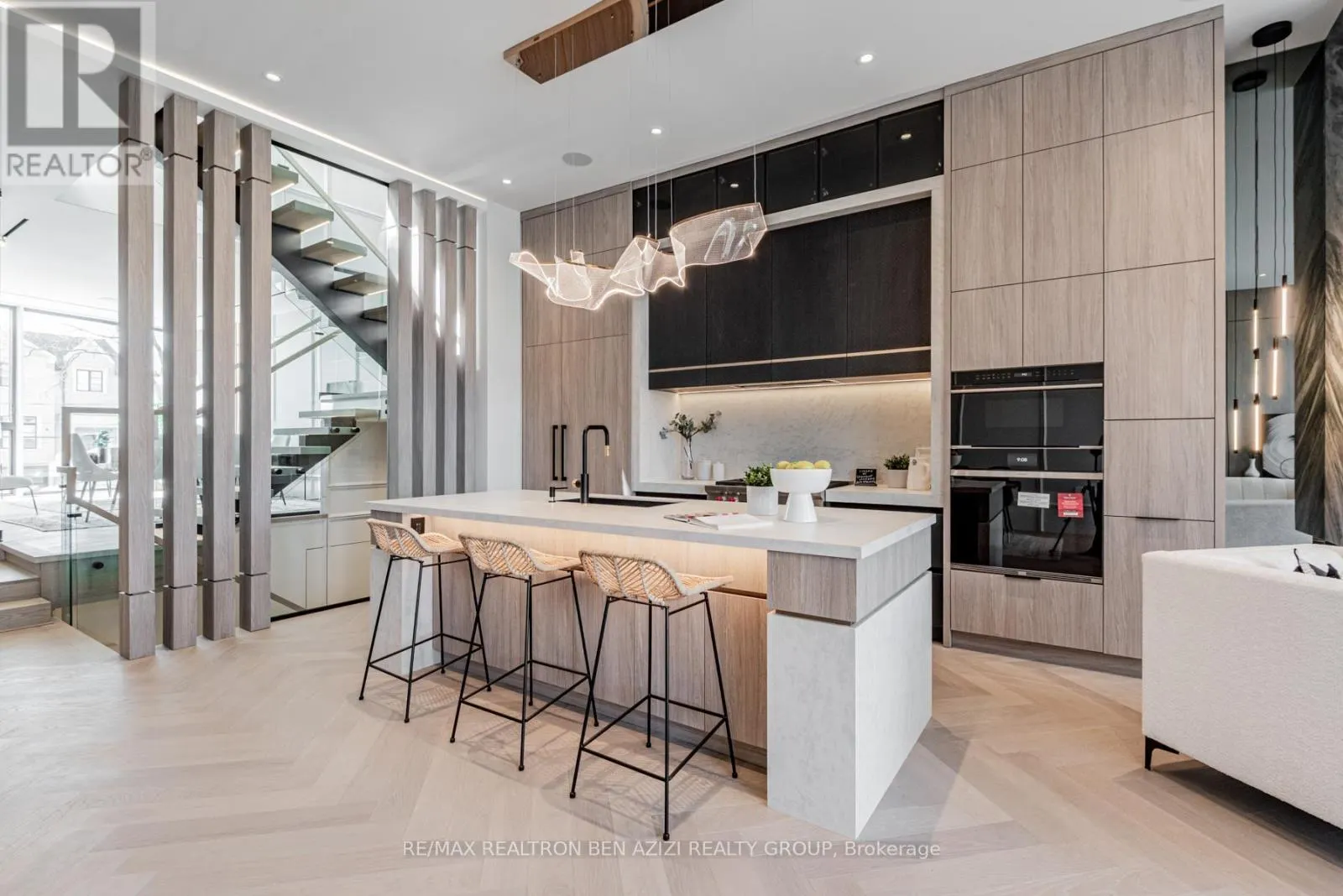 19 RIDLEY BOULEVARD