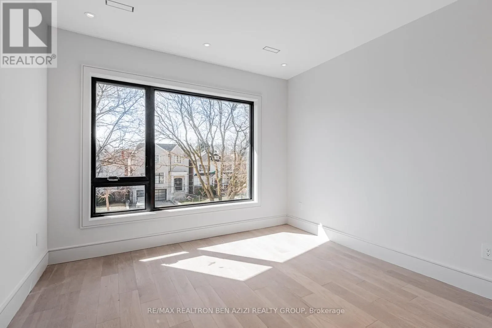 19 RIDLEY BOULEVARD