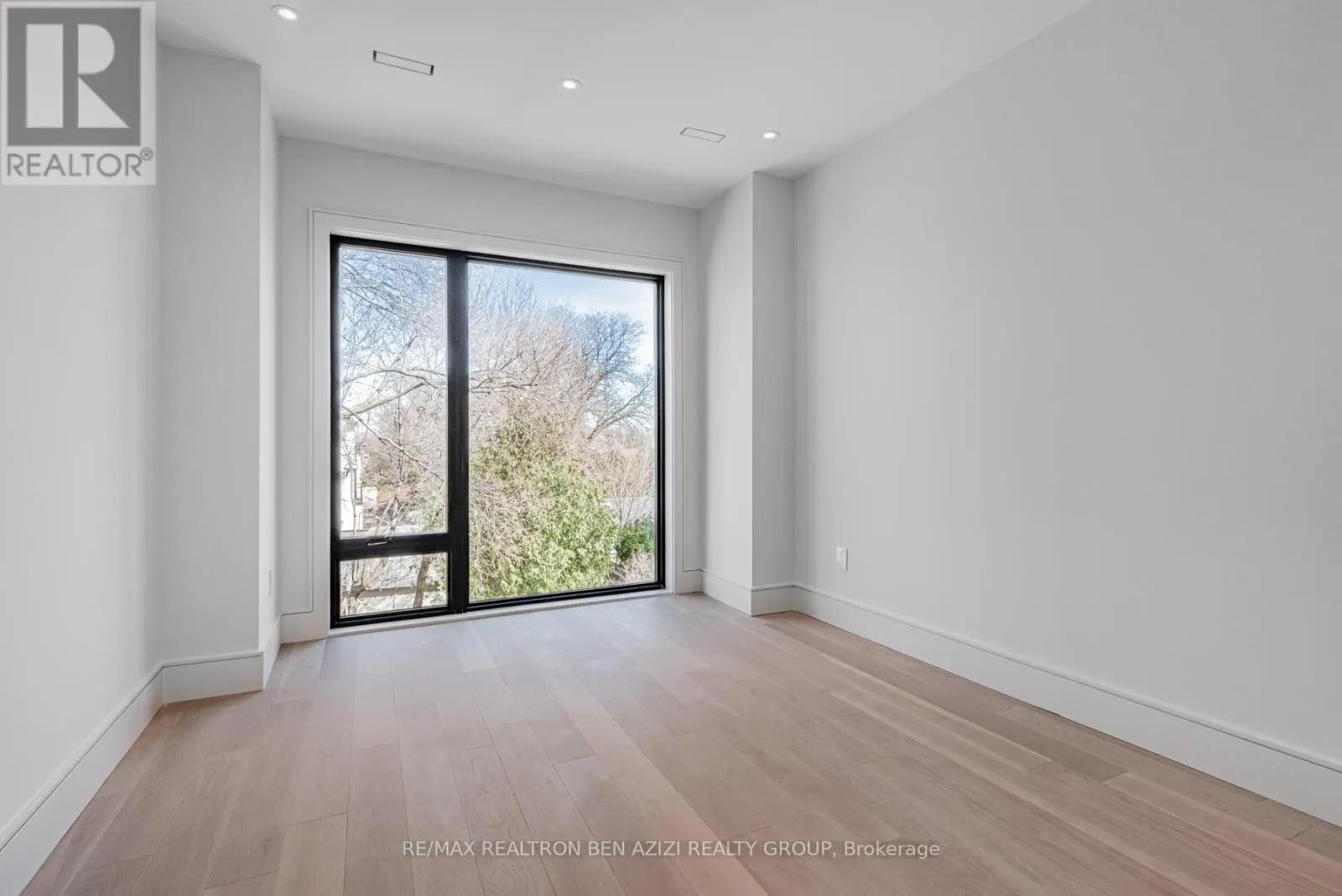 19 RIDLEY BOULEVARD