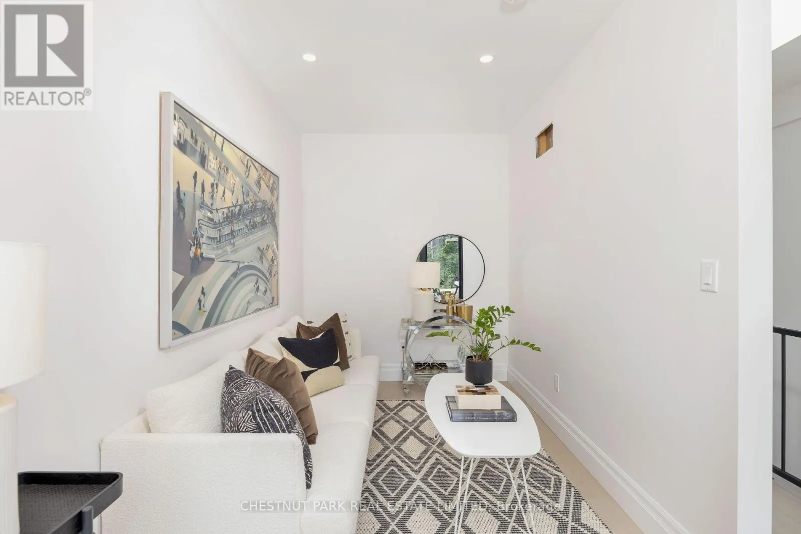 112 GIVINS STREET