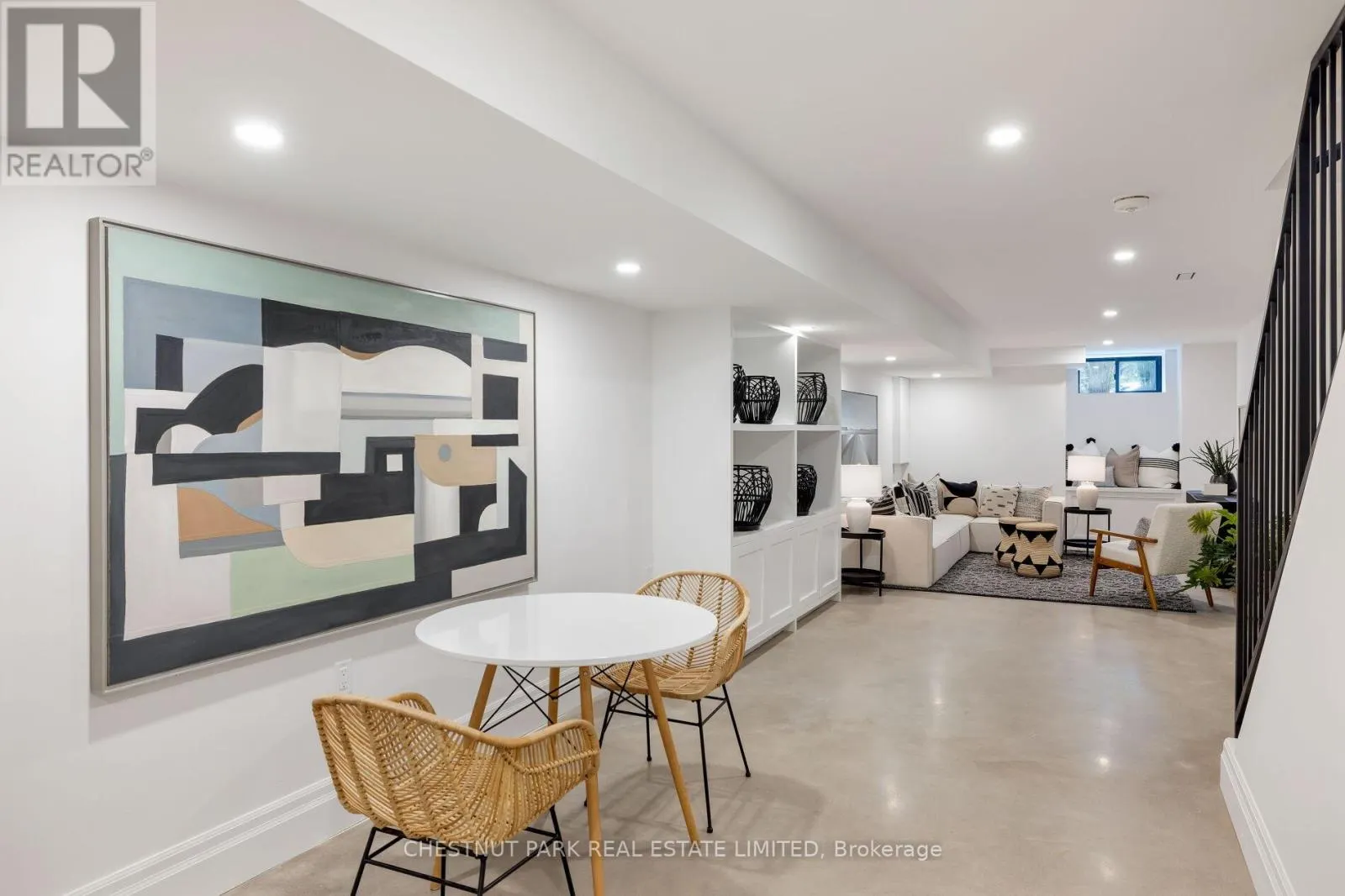 112 GIVINS STREET