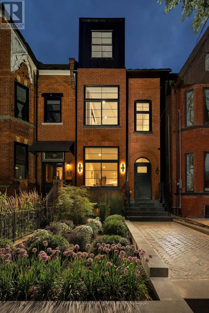112 GIVINS STREET