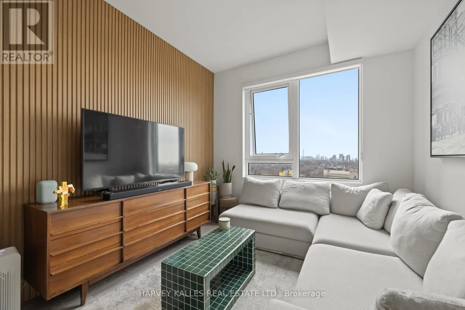 1602 - 2020 BATHURST STREET