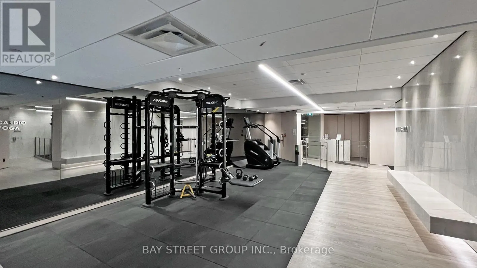 2203 - 1001 BAY STREET