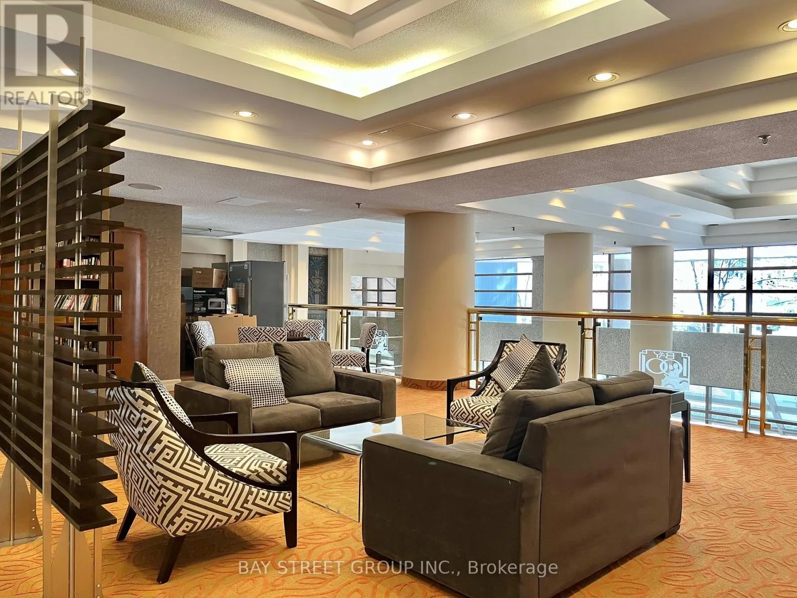 2203 - 1001 BAY STREET