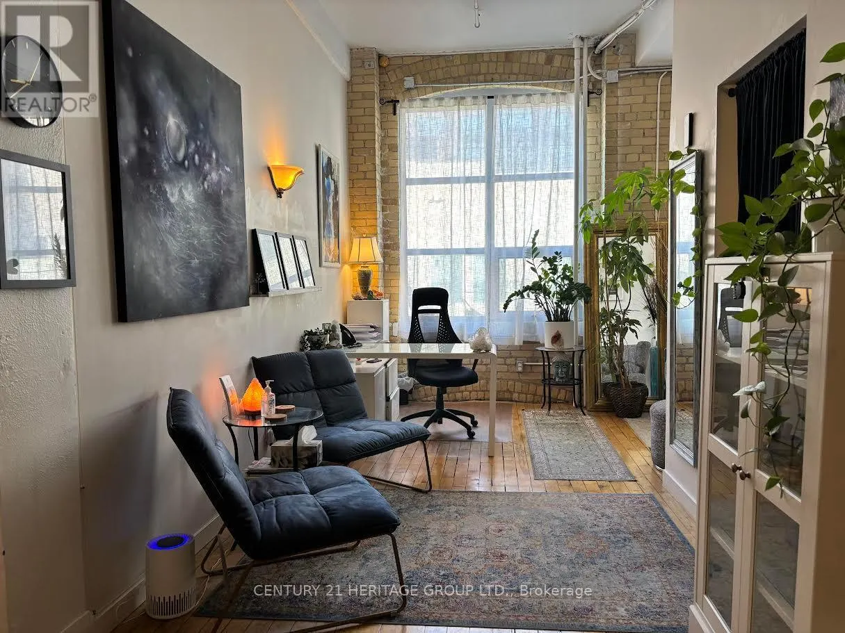 103 - 174 SPADINA AVENUE
