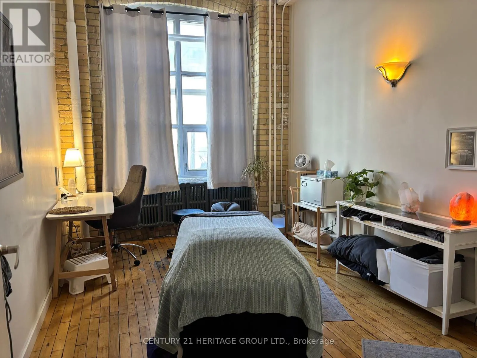 103 - 174 SPADINA AVENUE