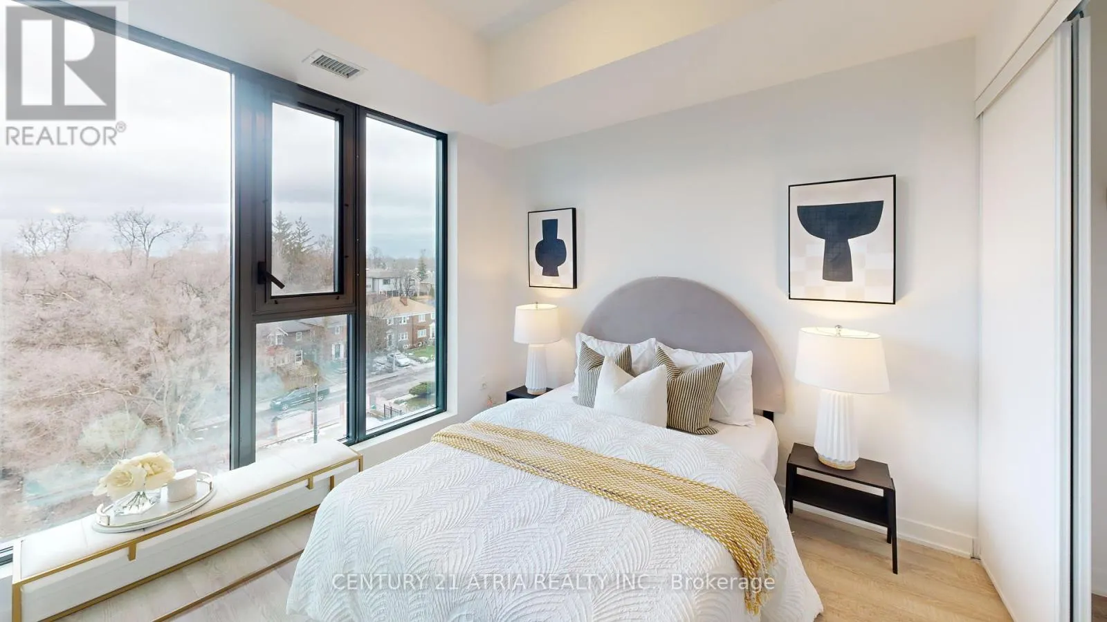 605 - 250 LAWRENCE AVENUE W