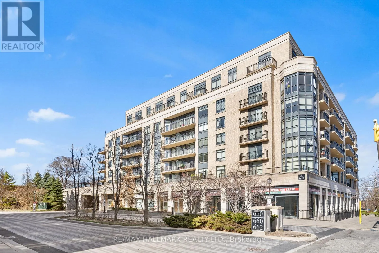708 - 676 SHEPPARD AVENUE E
