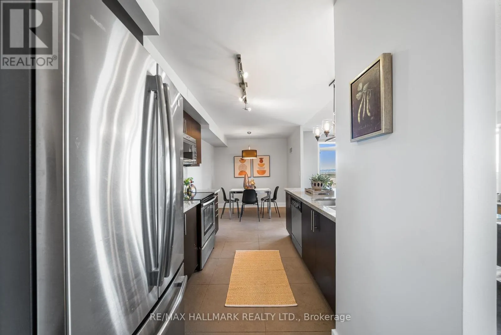 708 - 676 SHEPPARD AVENUE E