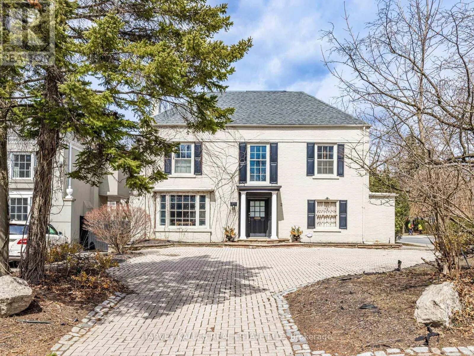 2 SILVERWOOD AVENUE