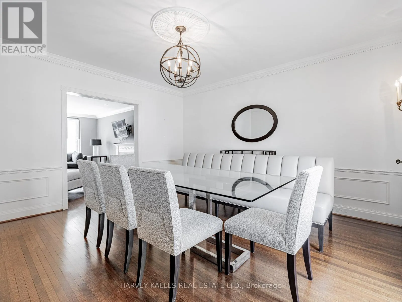 2 SILVERWOOD AVENUE