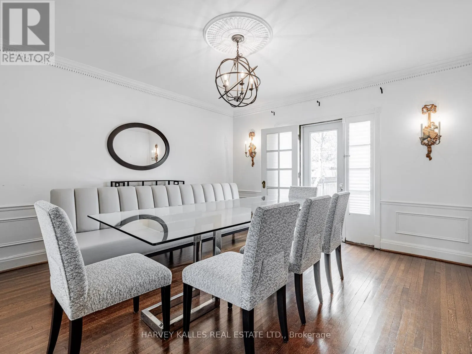 2 SILVERWOOD AVENUE