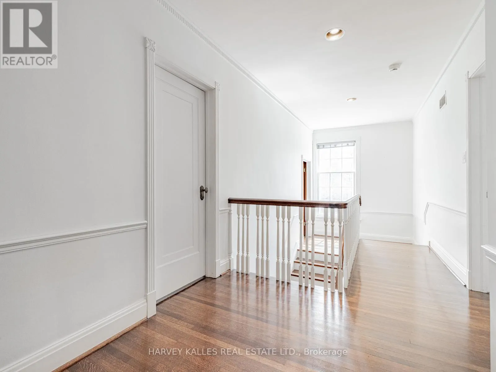 2 SILVERWOOD AVENUE