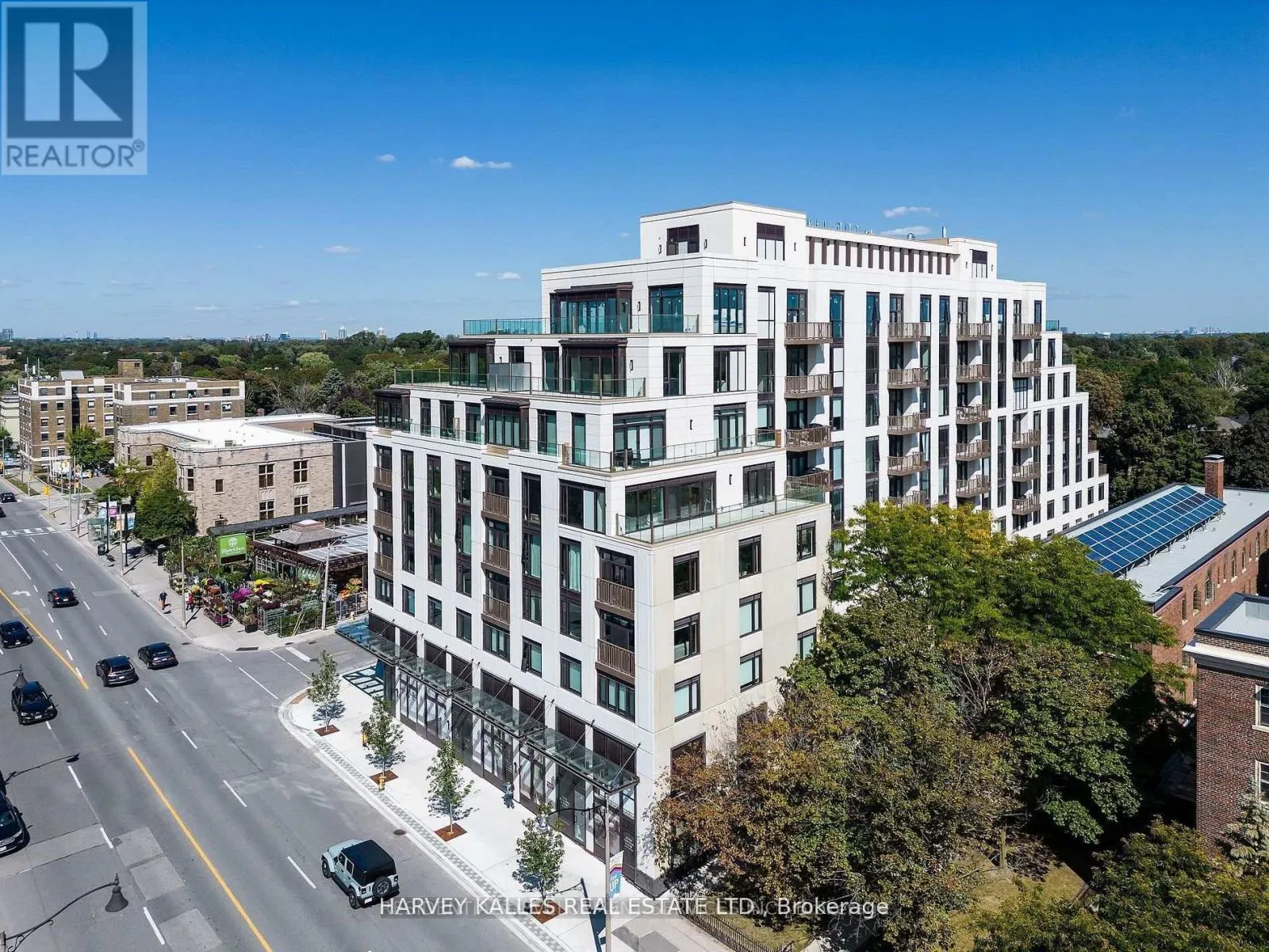 403 - 1 STRATHGOWAN AVENUE