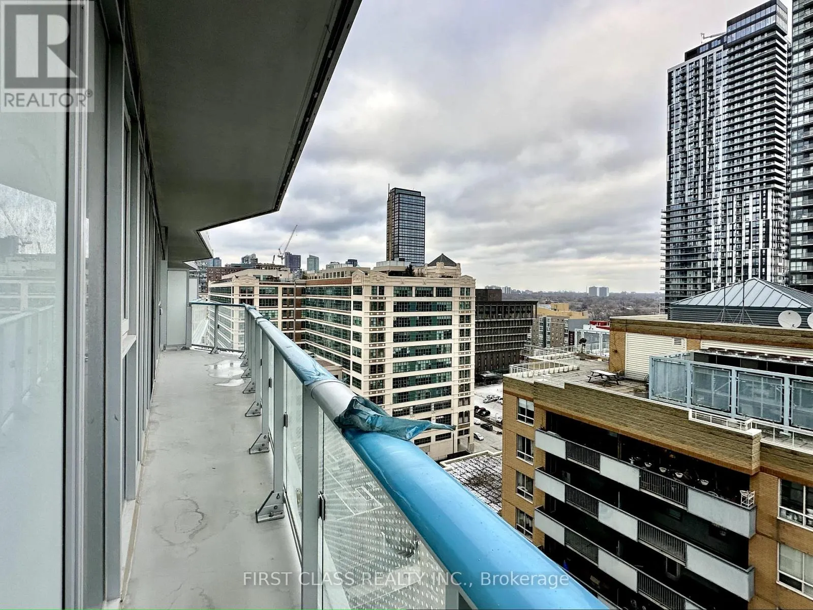 1507 - 100 DALHOUSIE STREET