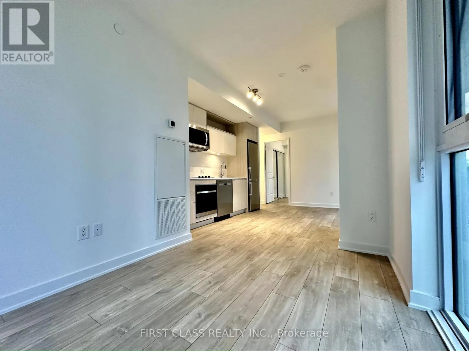 1507 - 100 DALHOUSIE STREET