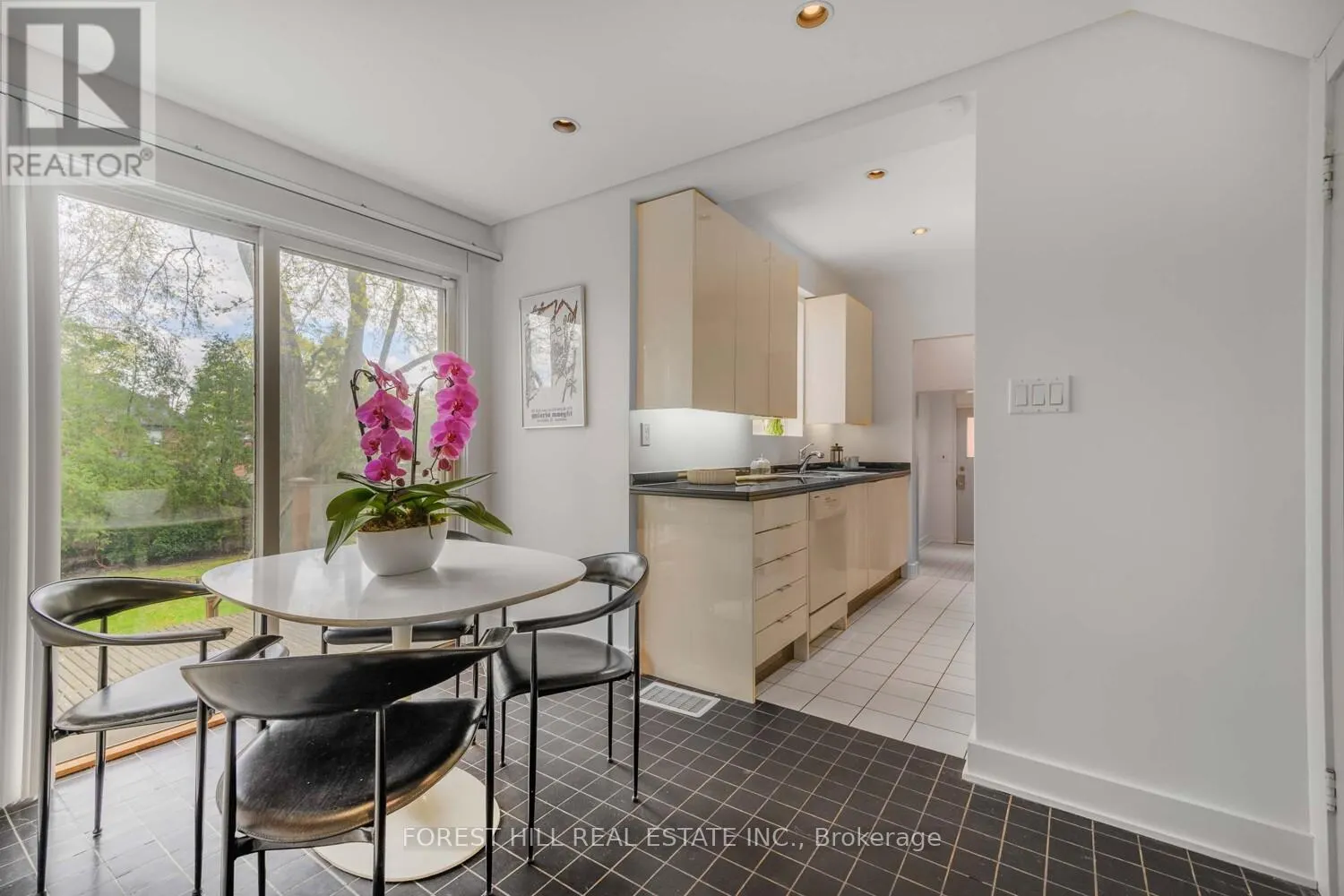 192 OLD FOREST HILL ROAD