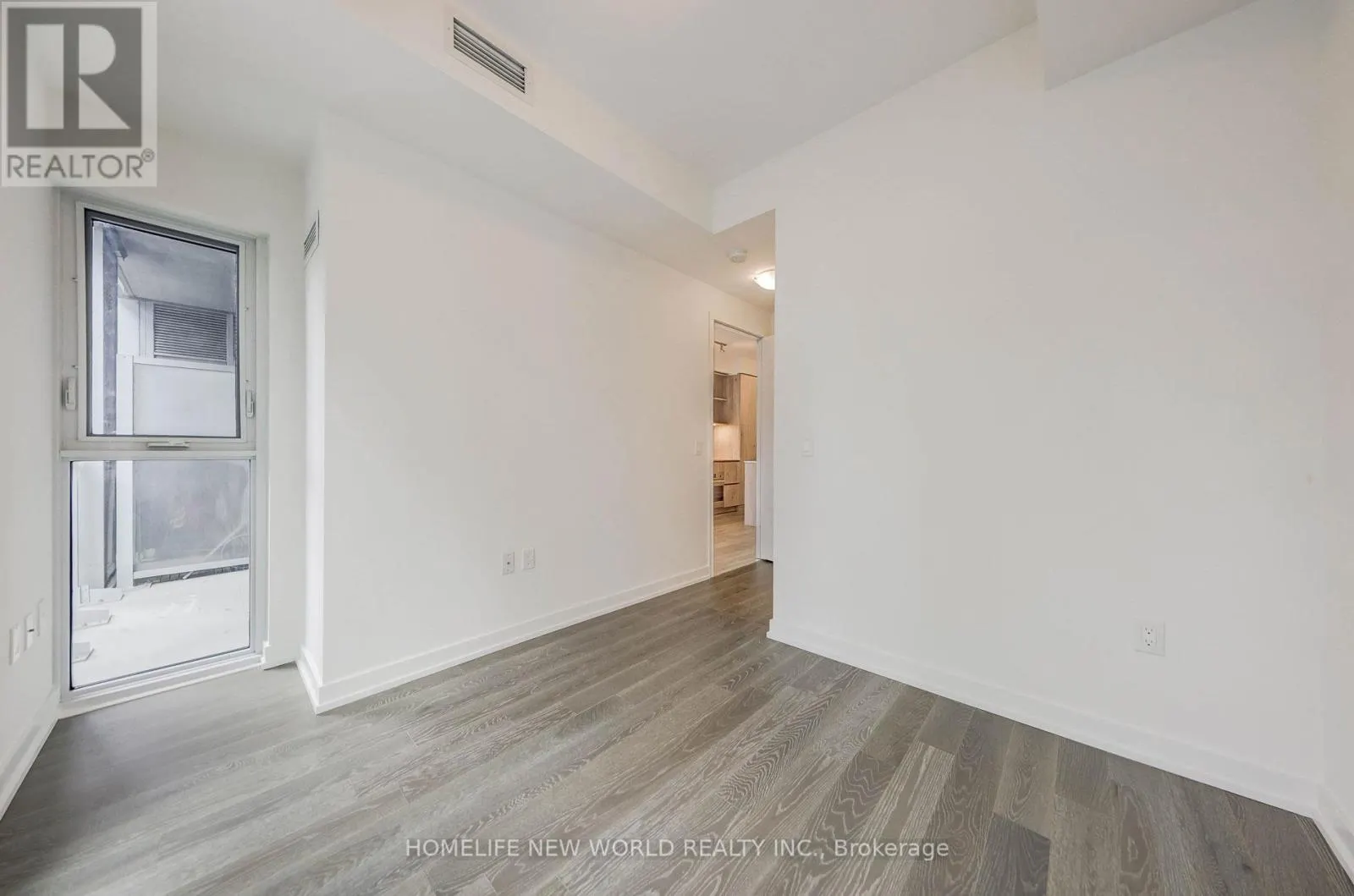 1212 - 1 YORKVILLE AVENUE