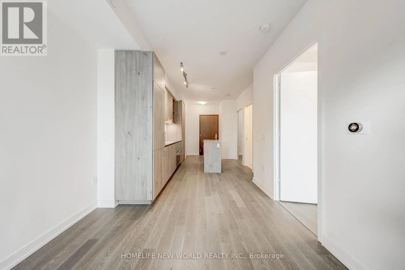 1212 - 1 YORKVILLE AVENUE