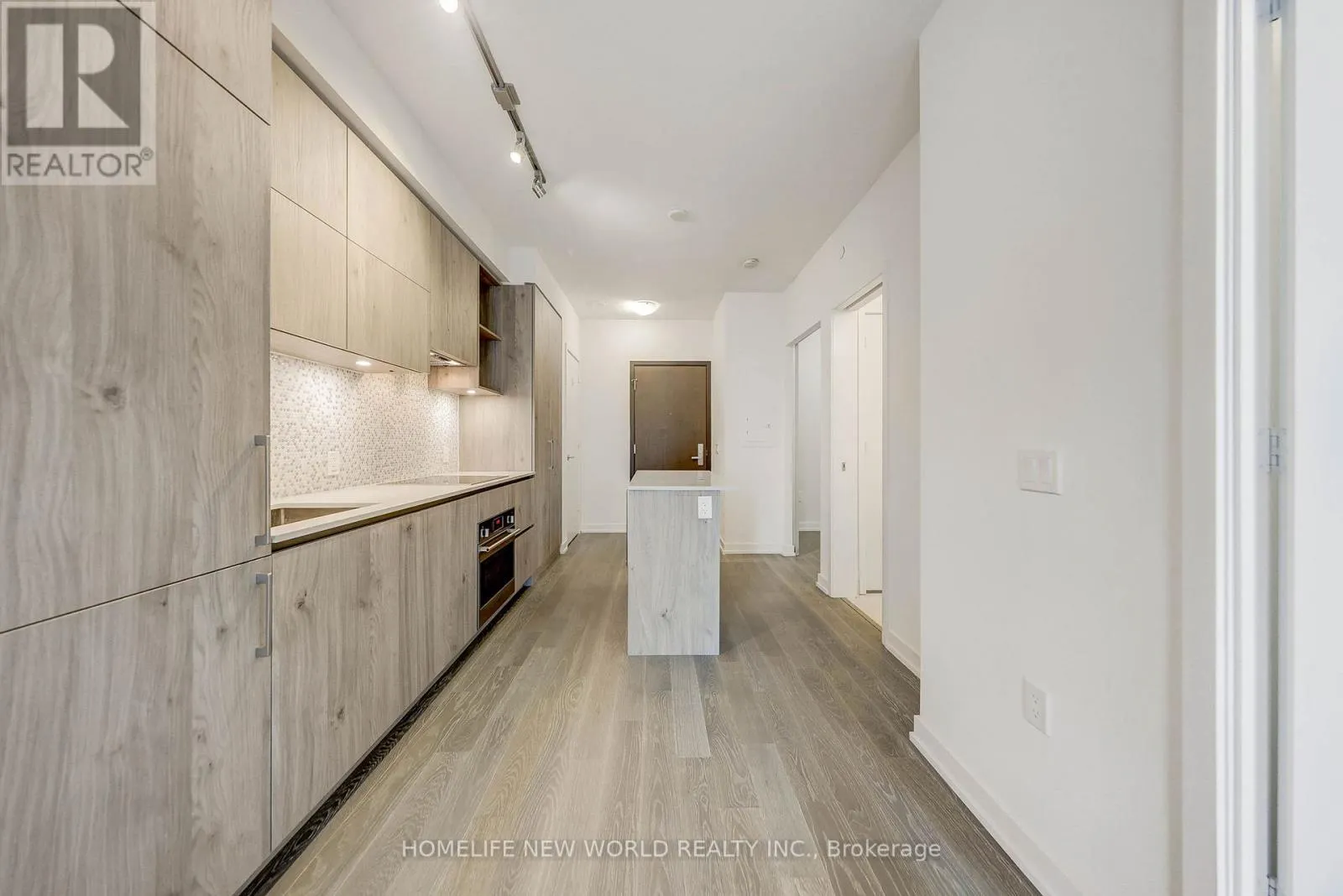 1212 - 1 YORKVILLE AVENUE
