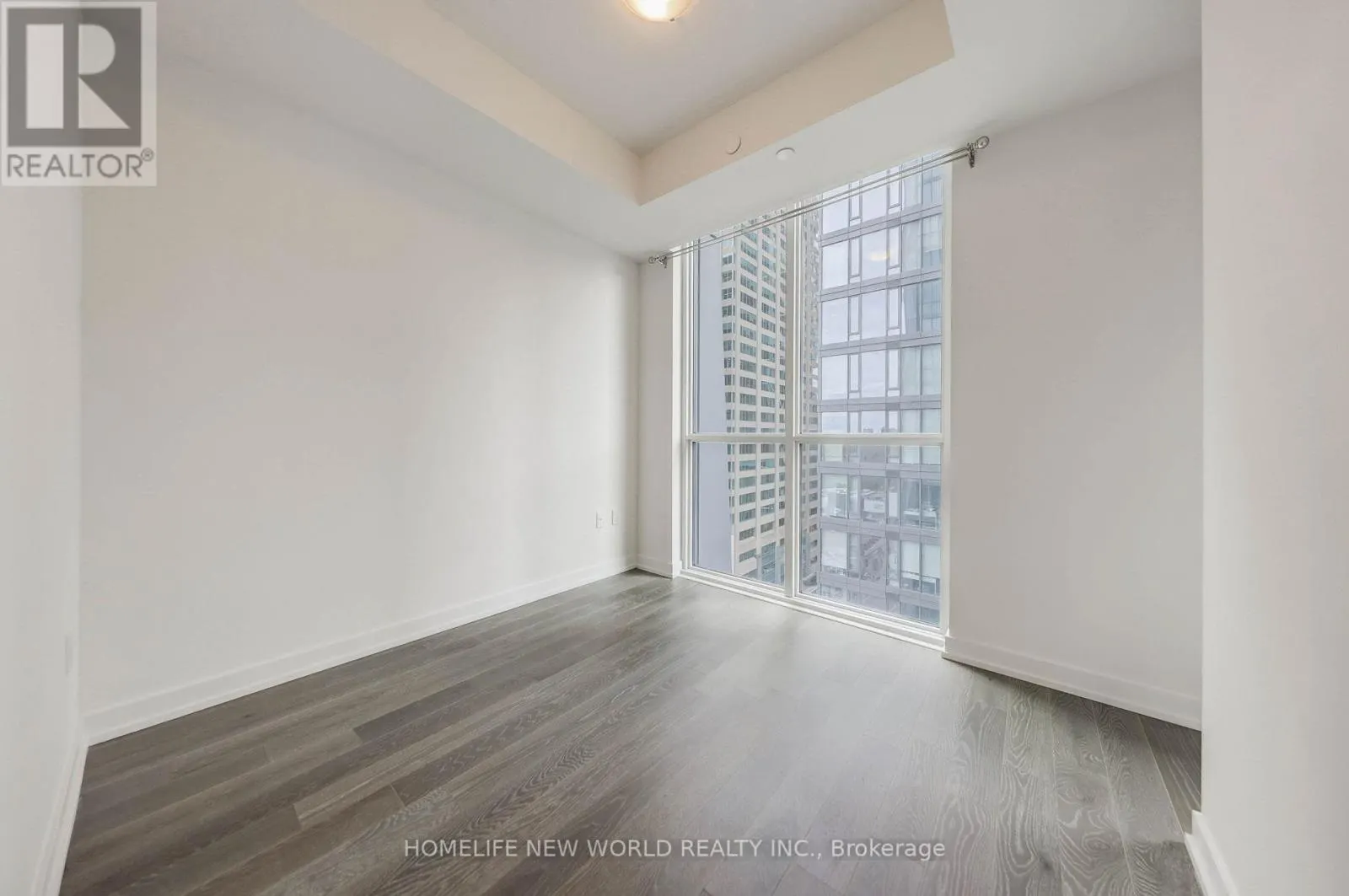 1212 - 1 YORKVILLE AVENUE