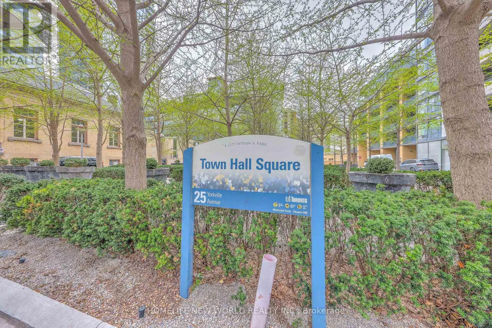 1212 - 1 YORKVILLE AVENUE