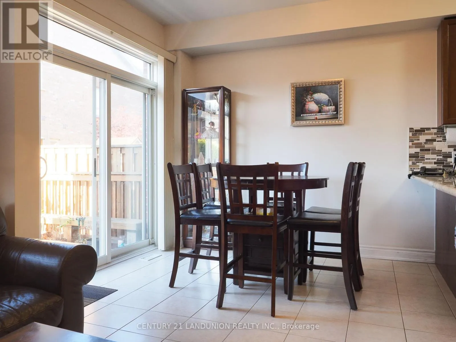 35 GOLDTHREAD TERRACE