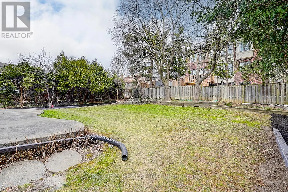 5 O'SHEA CRESCENT