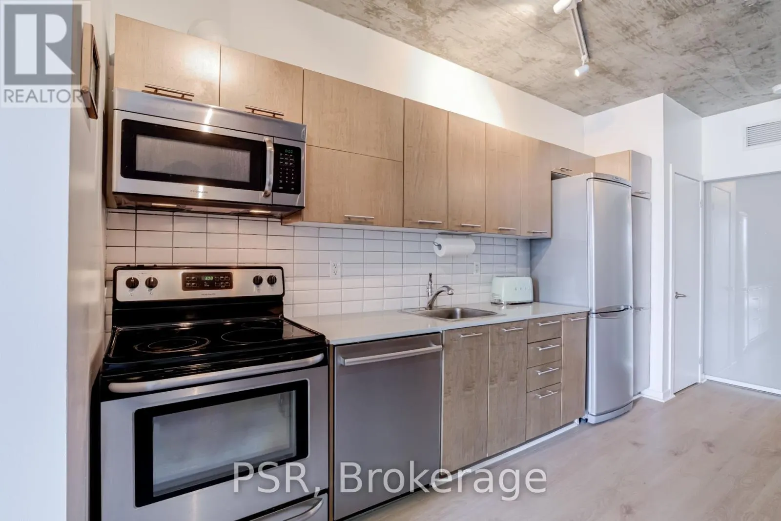 402 - 150 SUDBURY STREET
