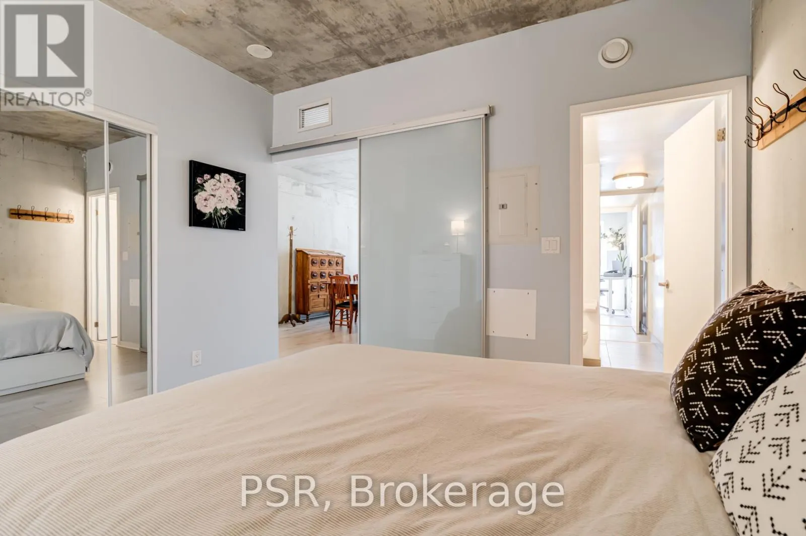 402 - 150 SUDBURY STREET