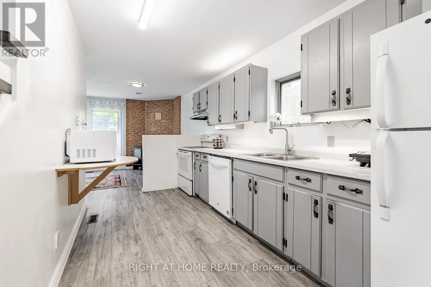 144 WEDGEWOOD DRIVE