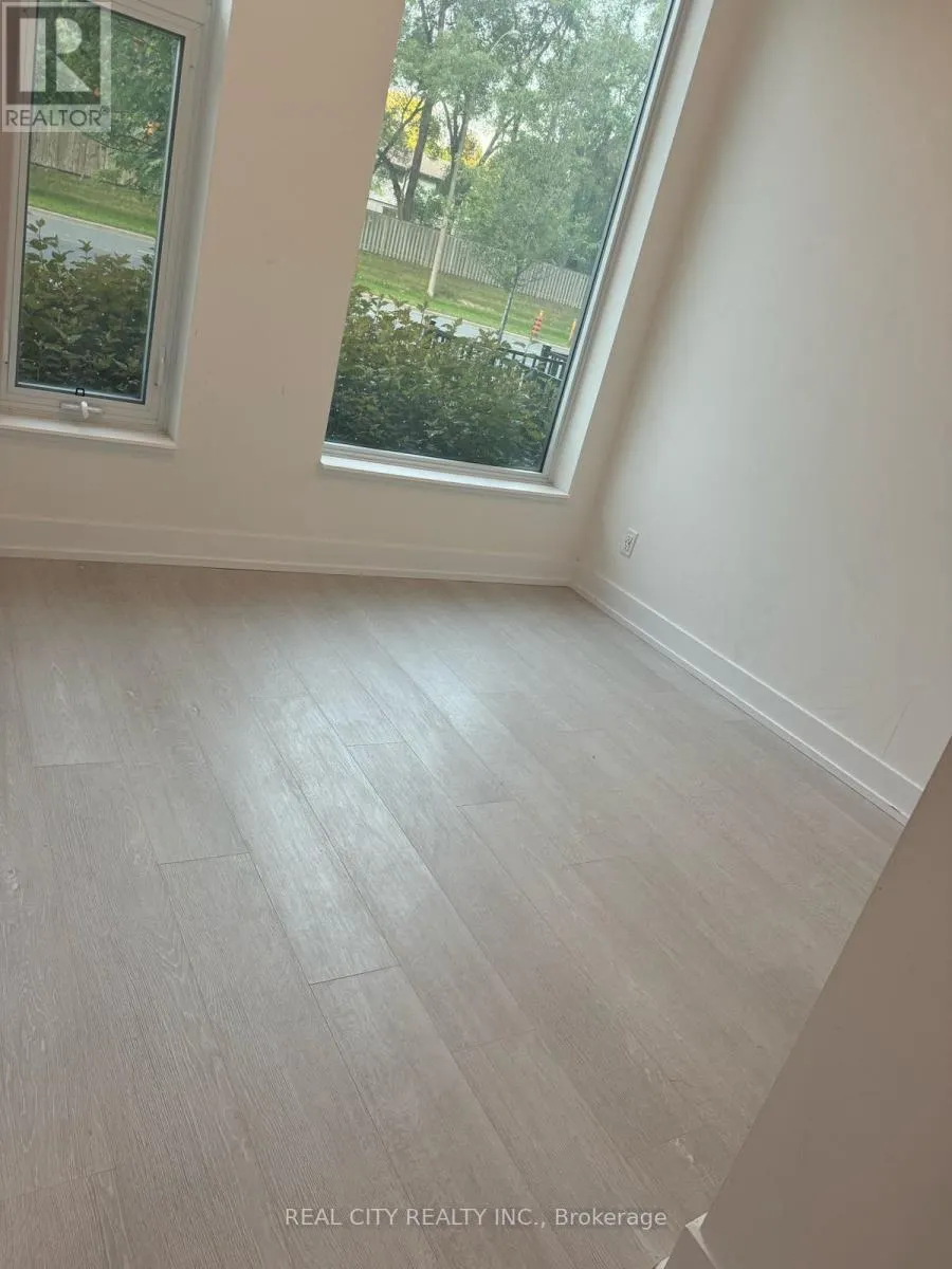 243 - 25 ADRA GRADO WAY