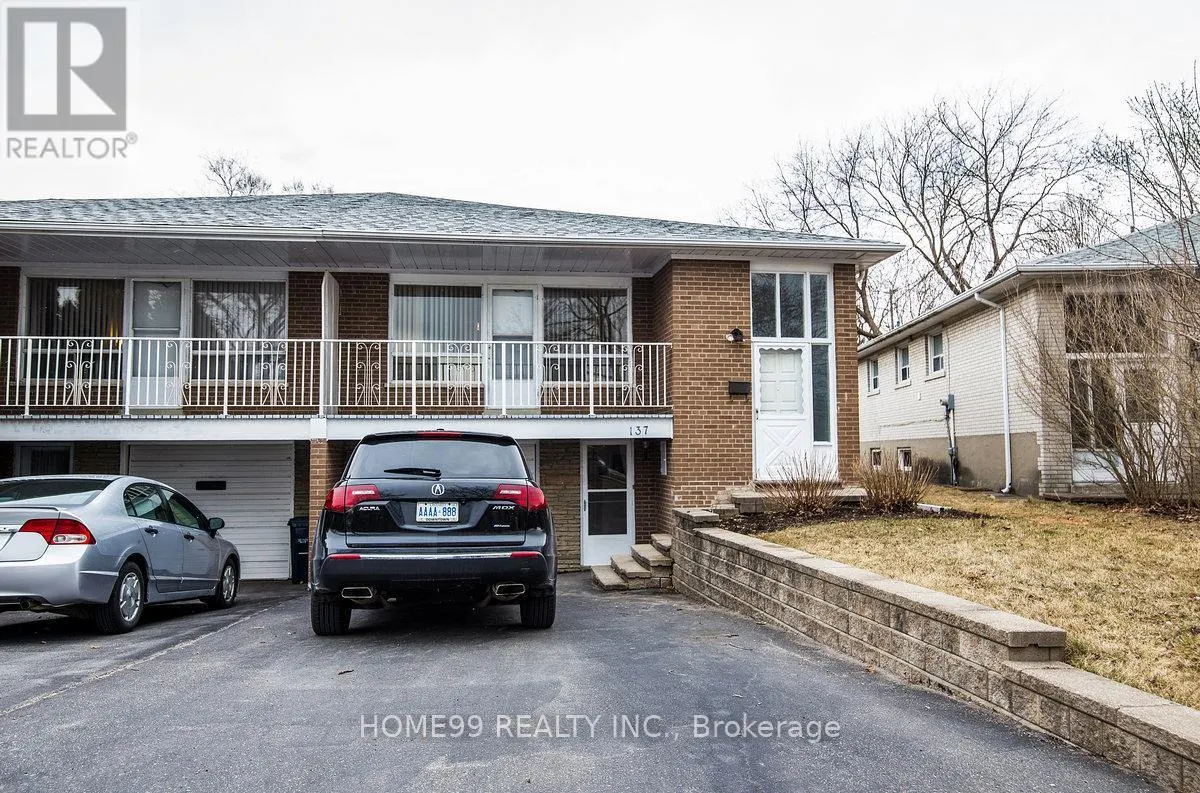 LOWER - 137 PINEWAY BOULEVARD