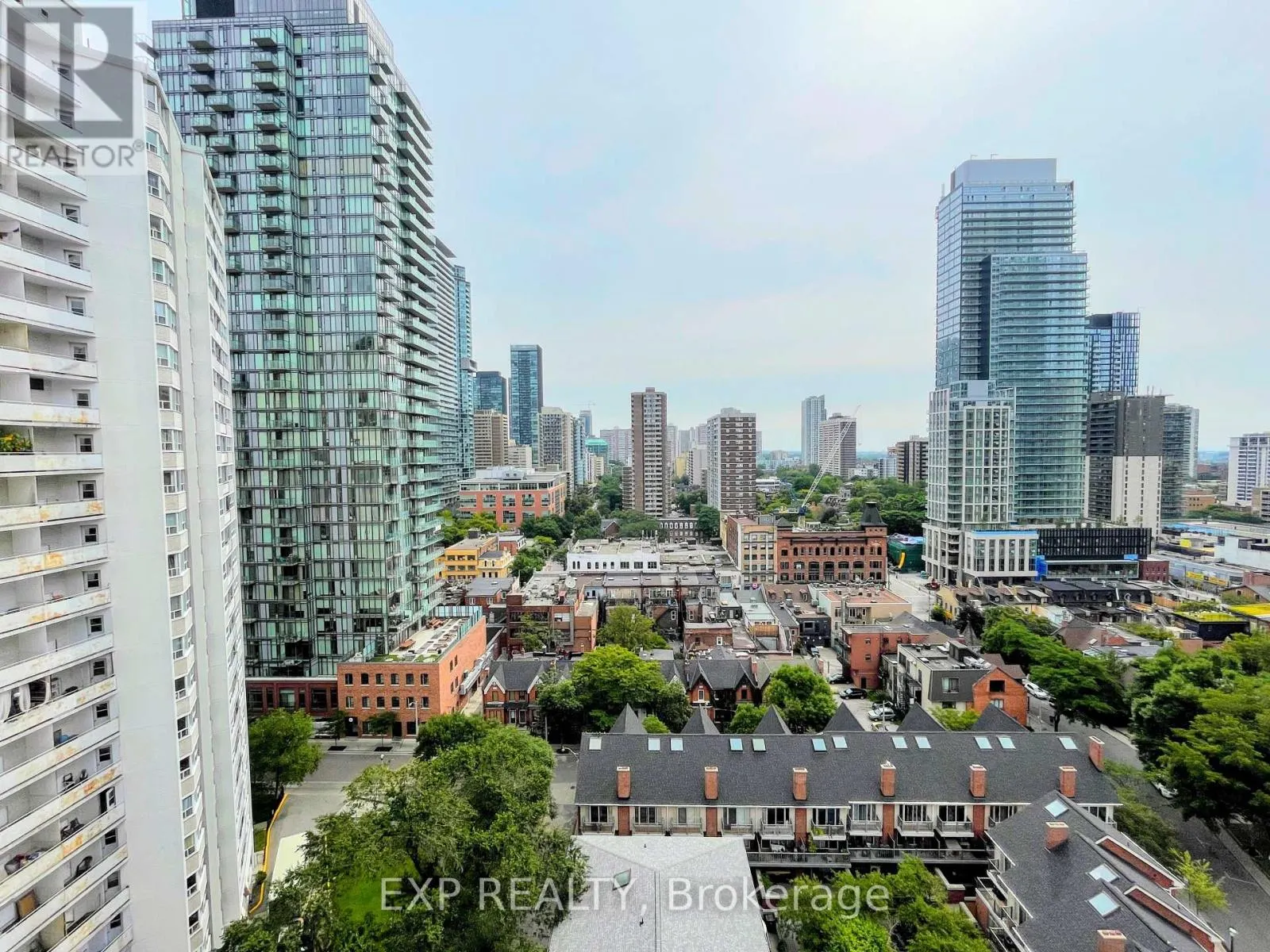 1802 - 1055 BAY STREET