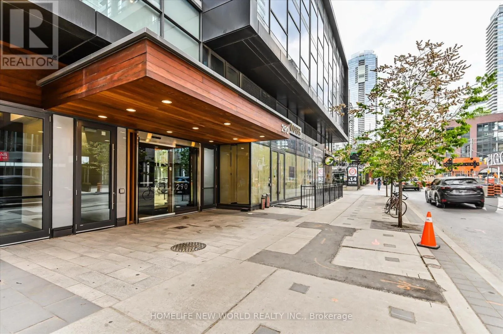 2903 - 290 ADELAIDE STREET W