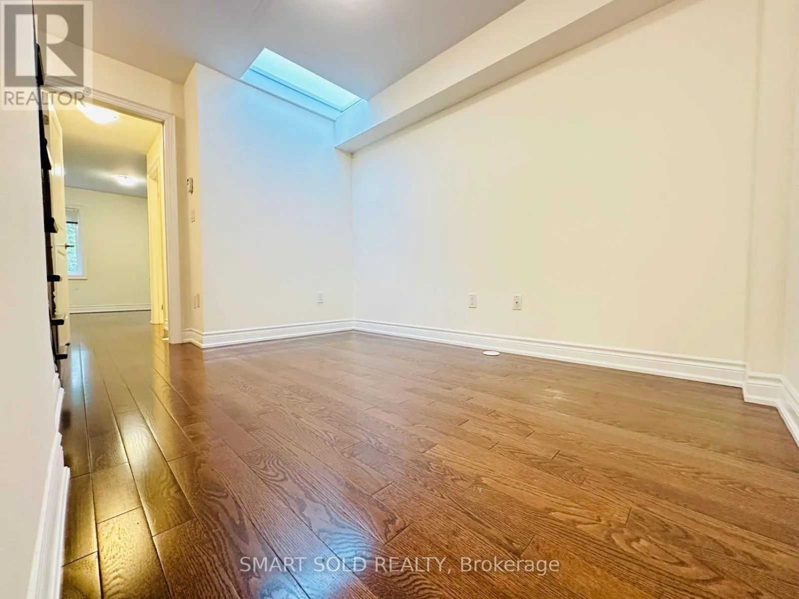 3 - 10 HARGRAVE LANE